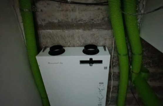 Bytový dům Řež - instalace podstropních jednotek a VZT rozvod Air Excelent